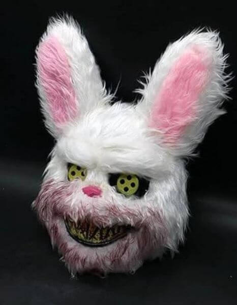 Mascara Bloody Bunny: El Terror Escondido